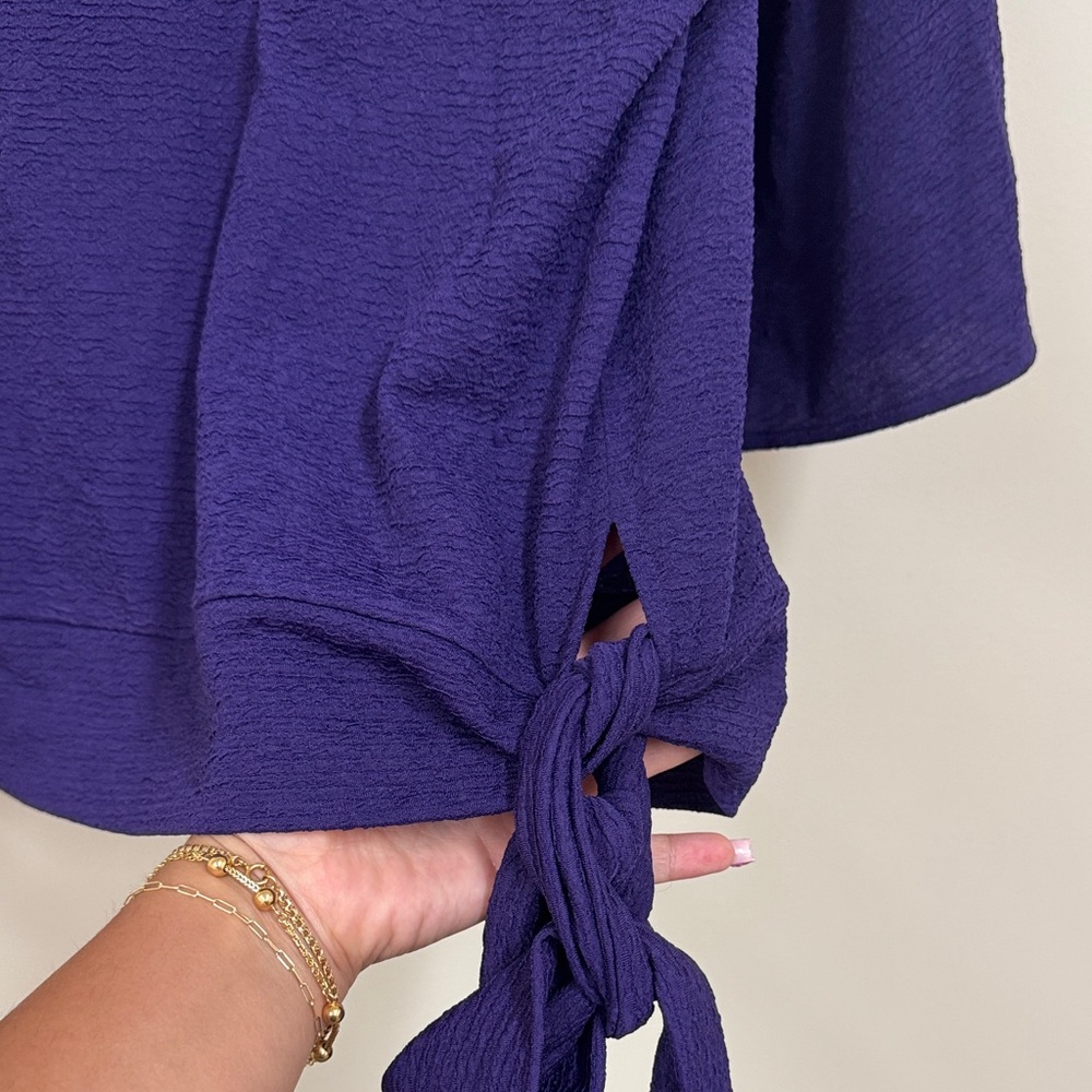 Elegant‎ Women's Blouse with Side Knot - Picture 2 of 4
